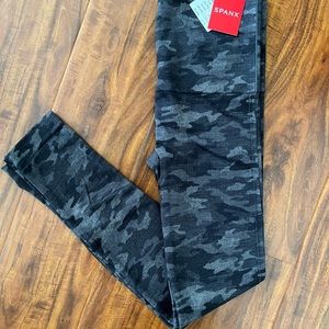 Spanx Seamless Camo Leggings